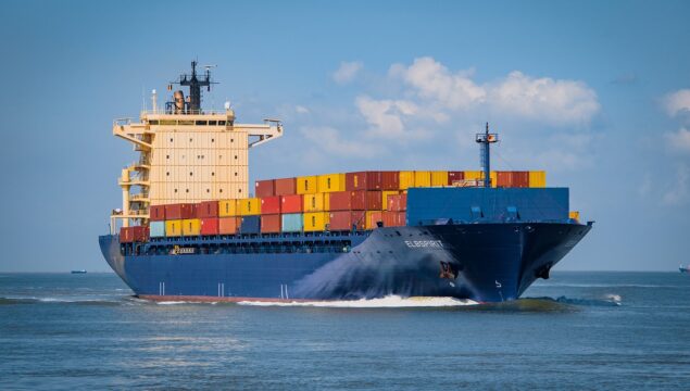 container-ship-gc89ccc891_1280