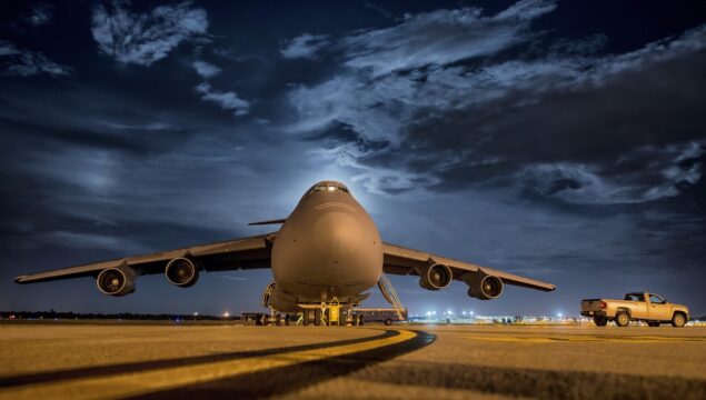 plane-g35cca2fb3_1280